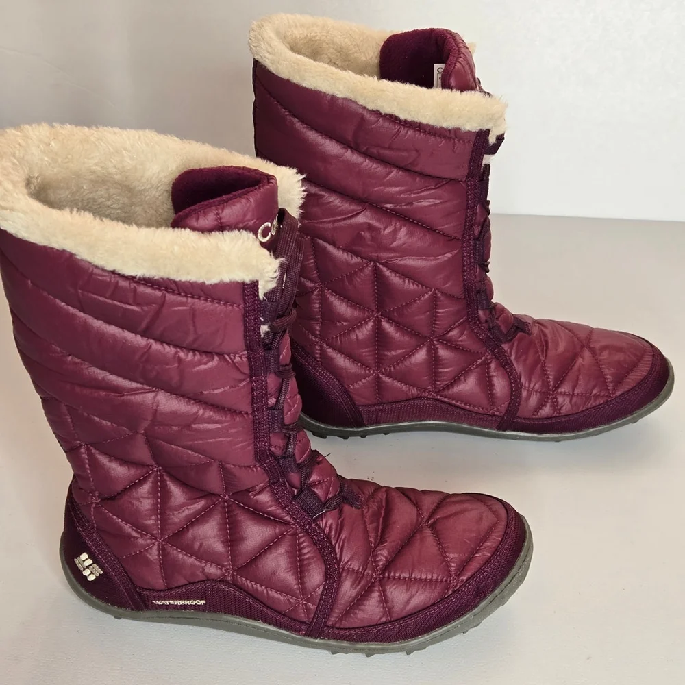 Columbia Powder Summit II Purple Burgundy Faux Fur Insulated Quilted Boots Sz 9